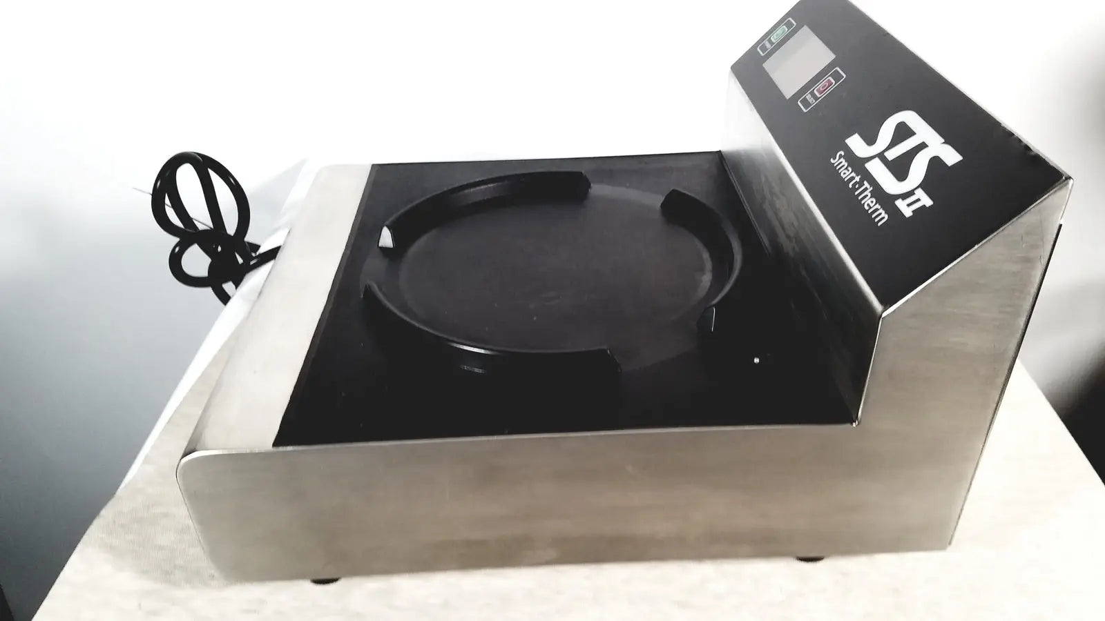 Dinex Carlisle Smart-Therm STS-II Induction Plate Base Warmer Induction Plate Base Warmer, second-hand product photo 7
