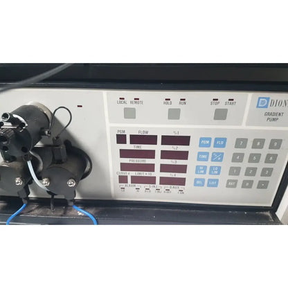 Dionex Basic Chromatography Module CHB Chromatography Module, as-is (for parts) product photo 4