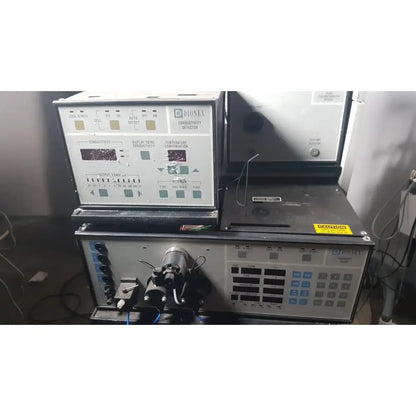 Dionex Basic Chromatography Module CHB Chromatography Module, as-is (for parts) product photo 10
