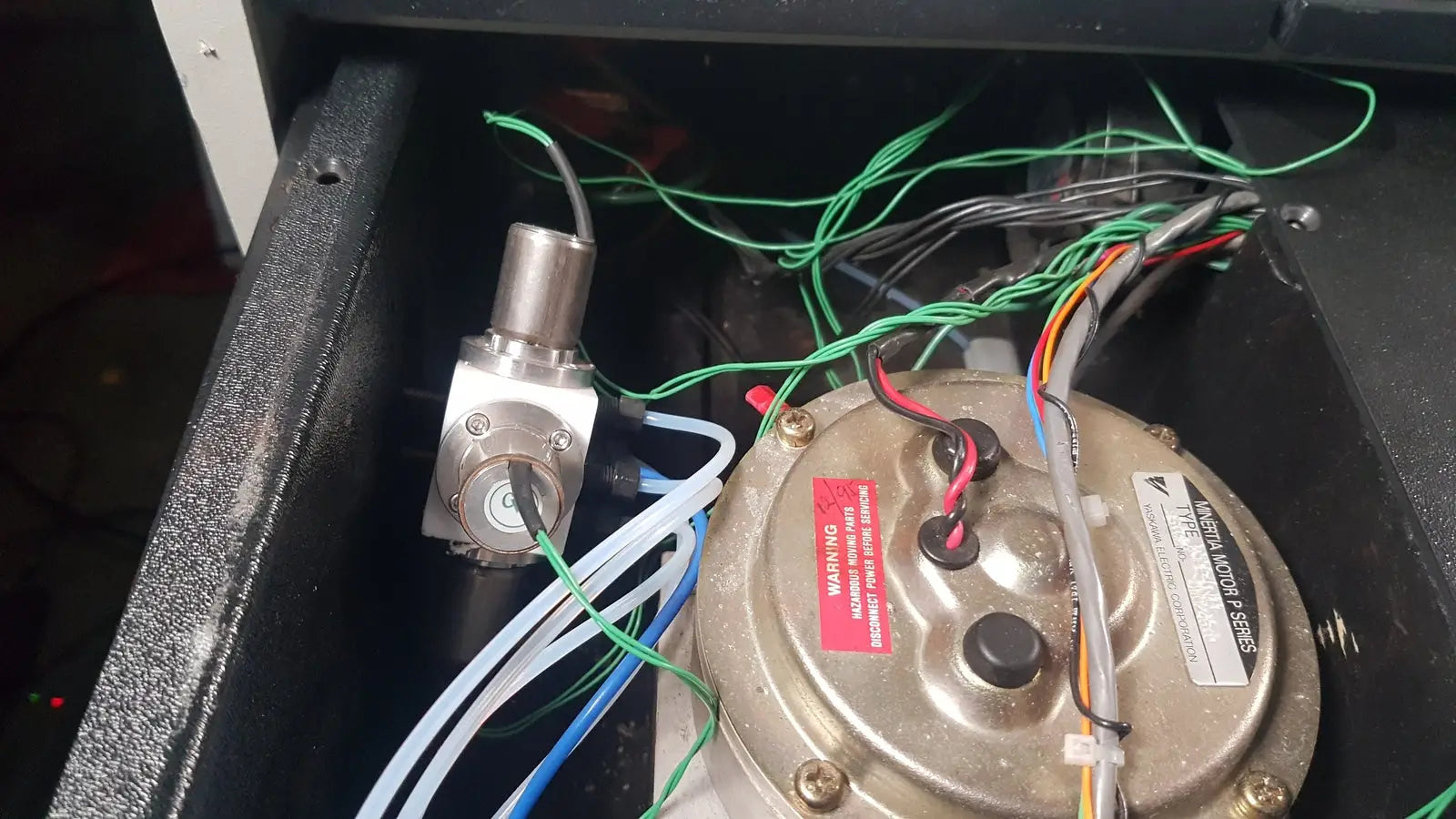 Dionex Basic Chromatography Module CHB Chromatography Module, as-is (for parts) product photo 8