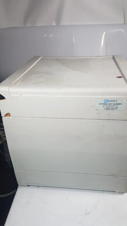 Dionex Basic Chromatography Module CHB Chromatography Module, as-is (for parts) product photo 18