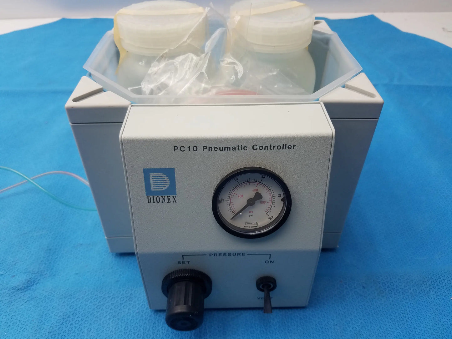 Dionex PC-10 Pneumatic Controller Pneumatic Controller, second-hand product photo 1