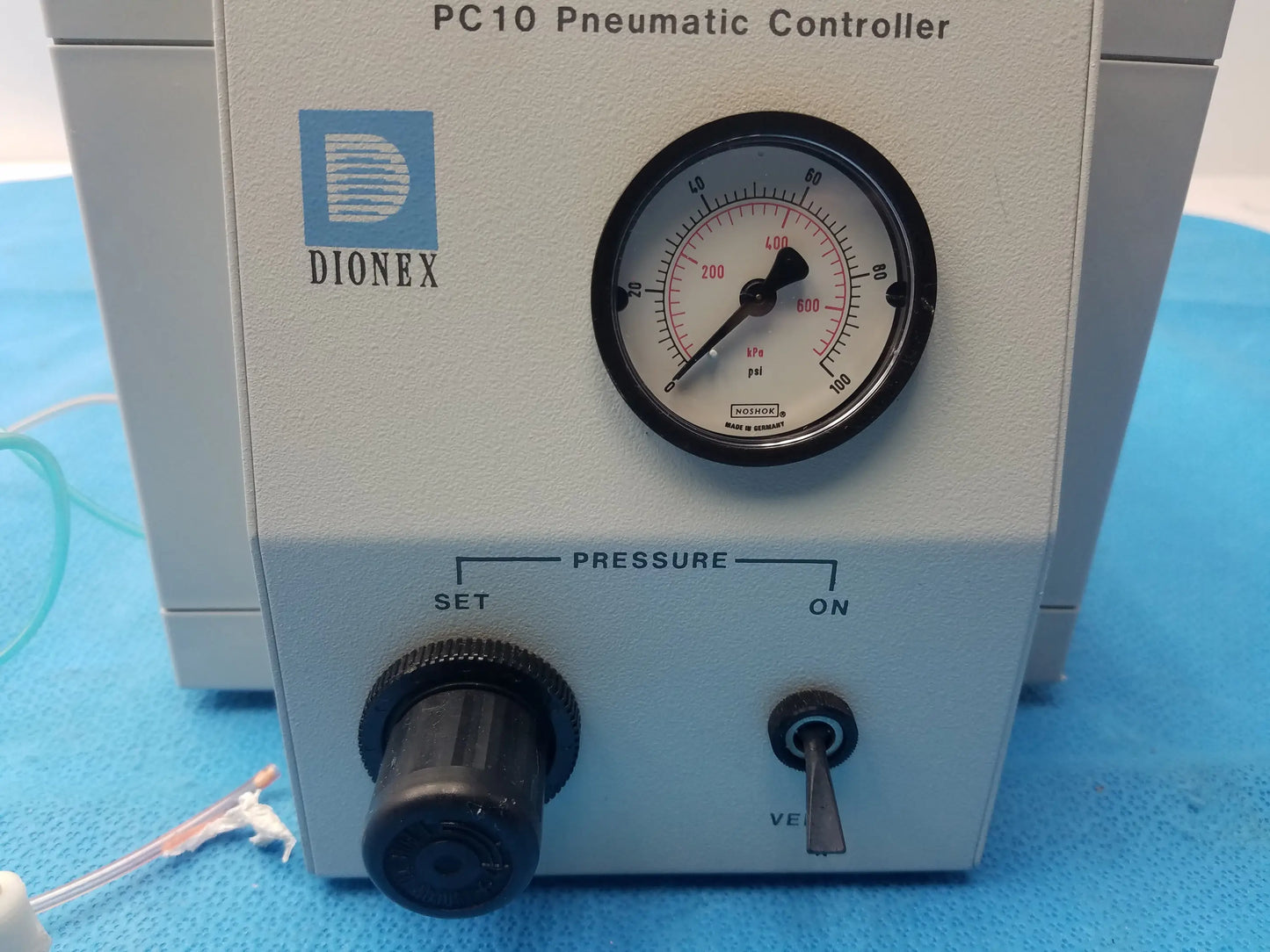 Dionex PC-10 Pneumatic Controller Pneumatic Controller, second-hand product photo 2