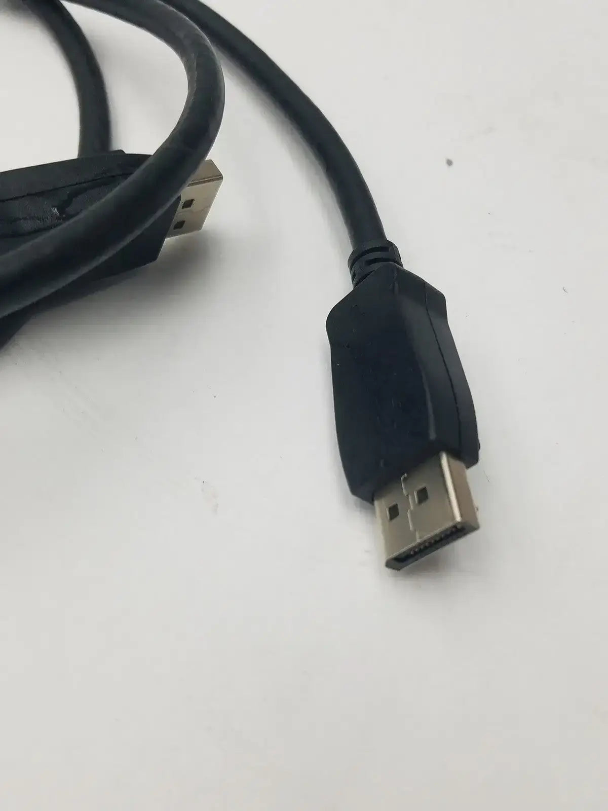 Gelinte Displayport Cable (DP) E465667 AWM STYLE 20275 VW-1 30V Gelinte DisplayPort Cable, second-hand product photo 4