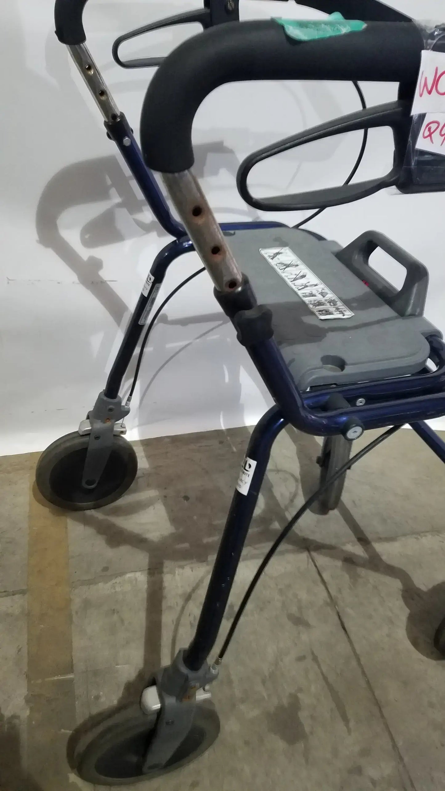 Reuse Medical Equipment Dolomite Legacy Rollator Walker Walkers, second-hand product photo 11