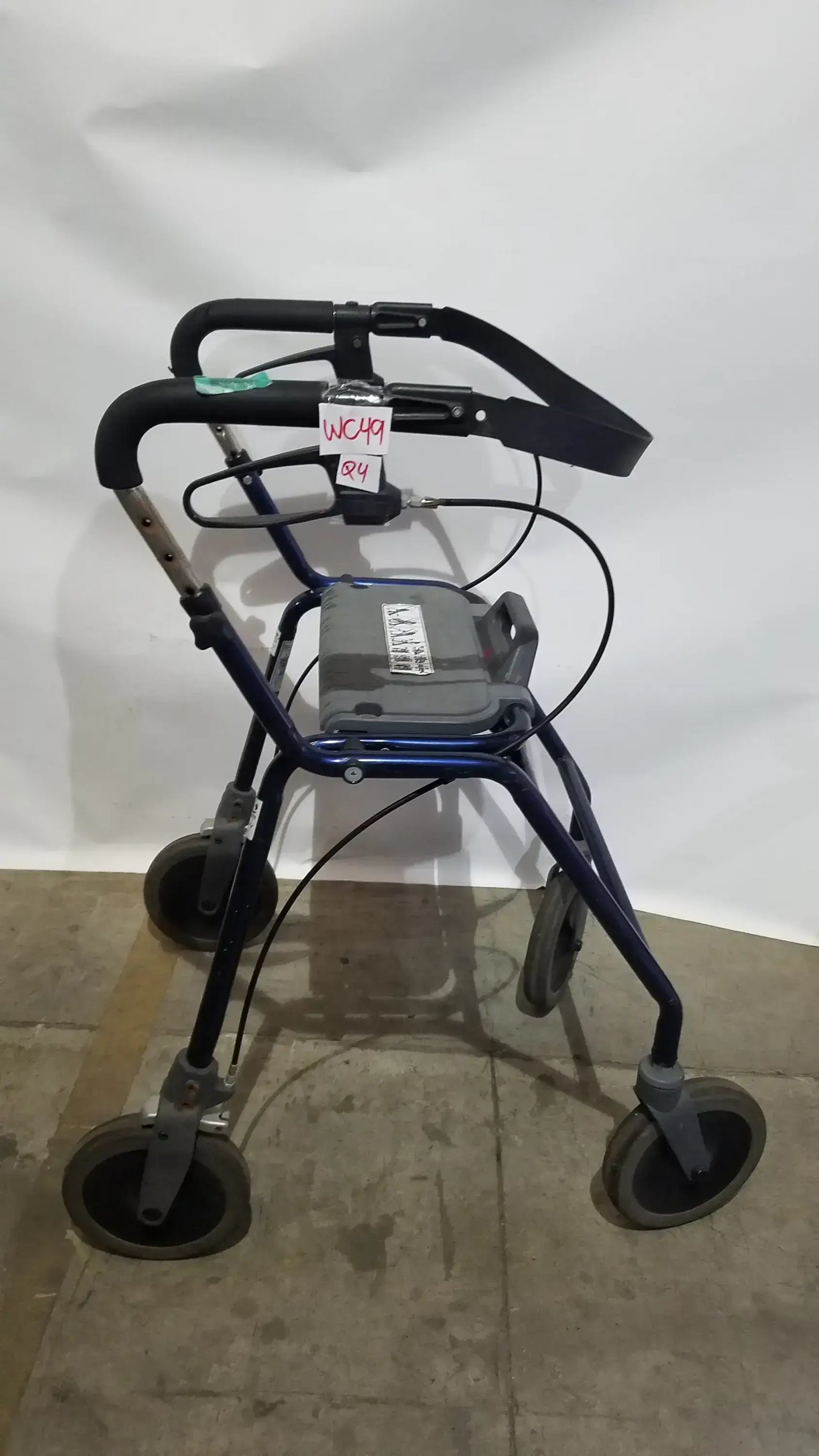 Reuse Medical Equipment Dolomite Legacy Rollator Walker Walkers, second-hand product photo 12