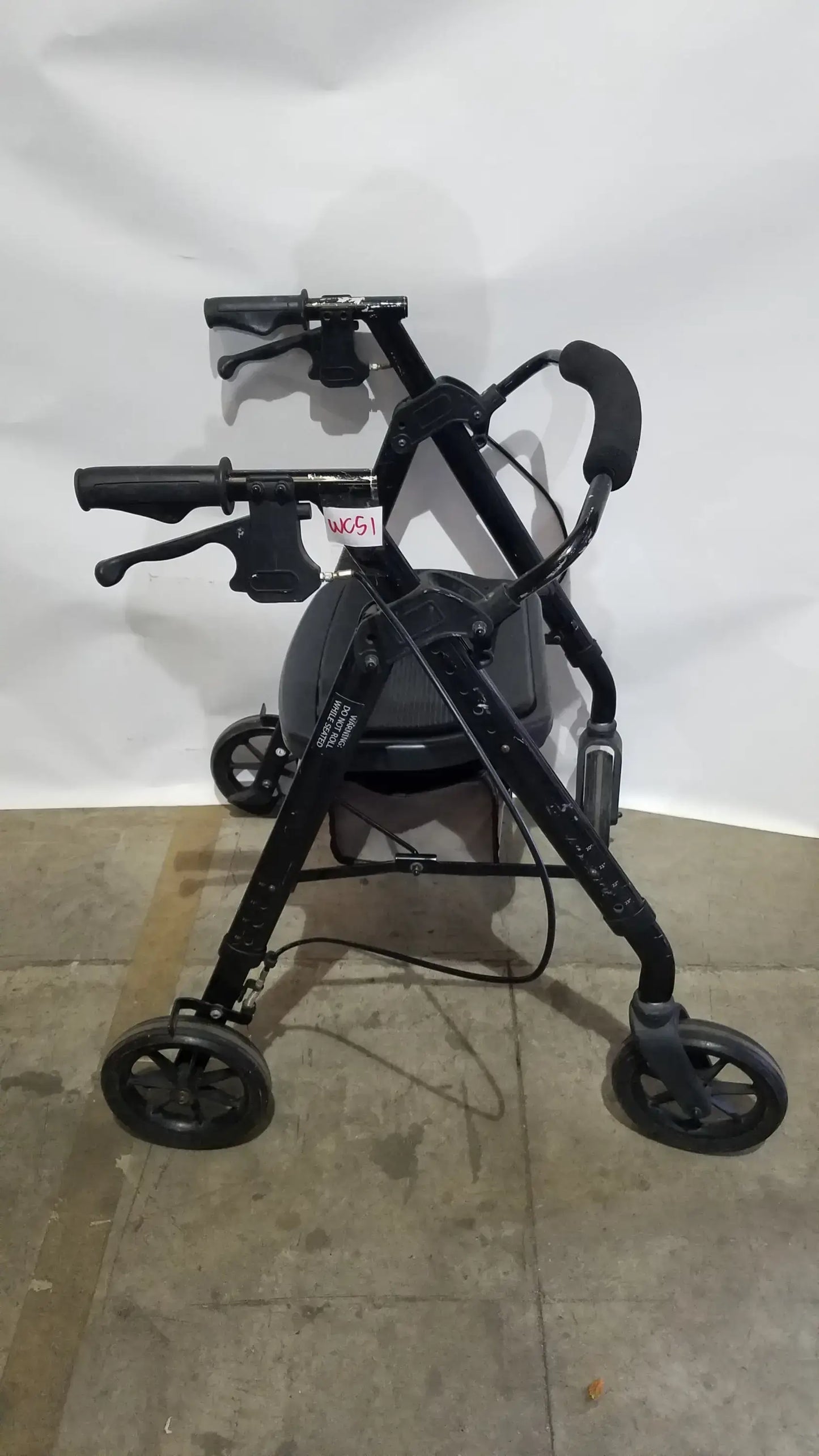 Reuse Medical Equipment Dolomite Legacy Rollator Walker Walkers, second-hand product photo 1