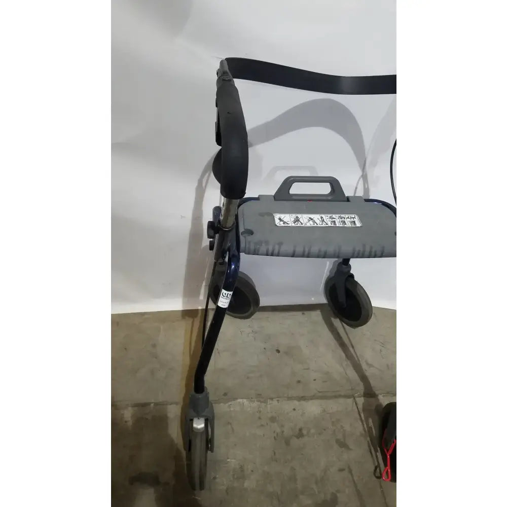Reuse Medical Equipment Dolomite Legacy Rollator Walker Walkers, second-hand product photo 4