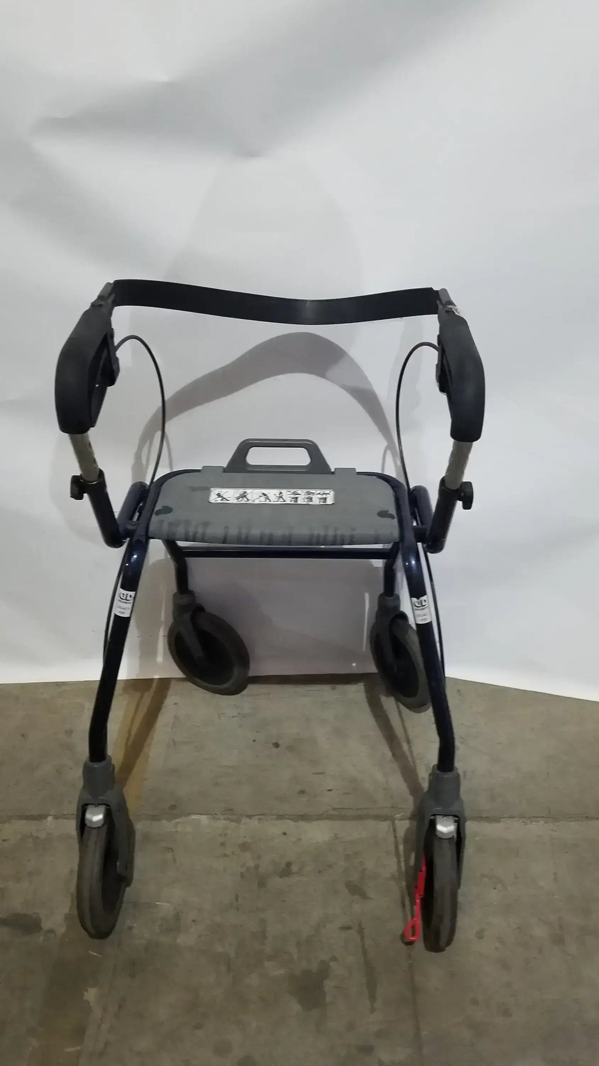Reuse Medical Equipment Dolomite Legacy Rollator Walker Walkers, second-hand product photo 6