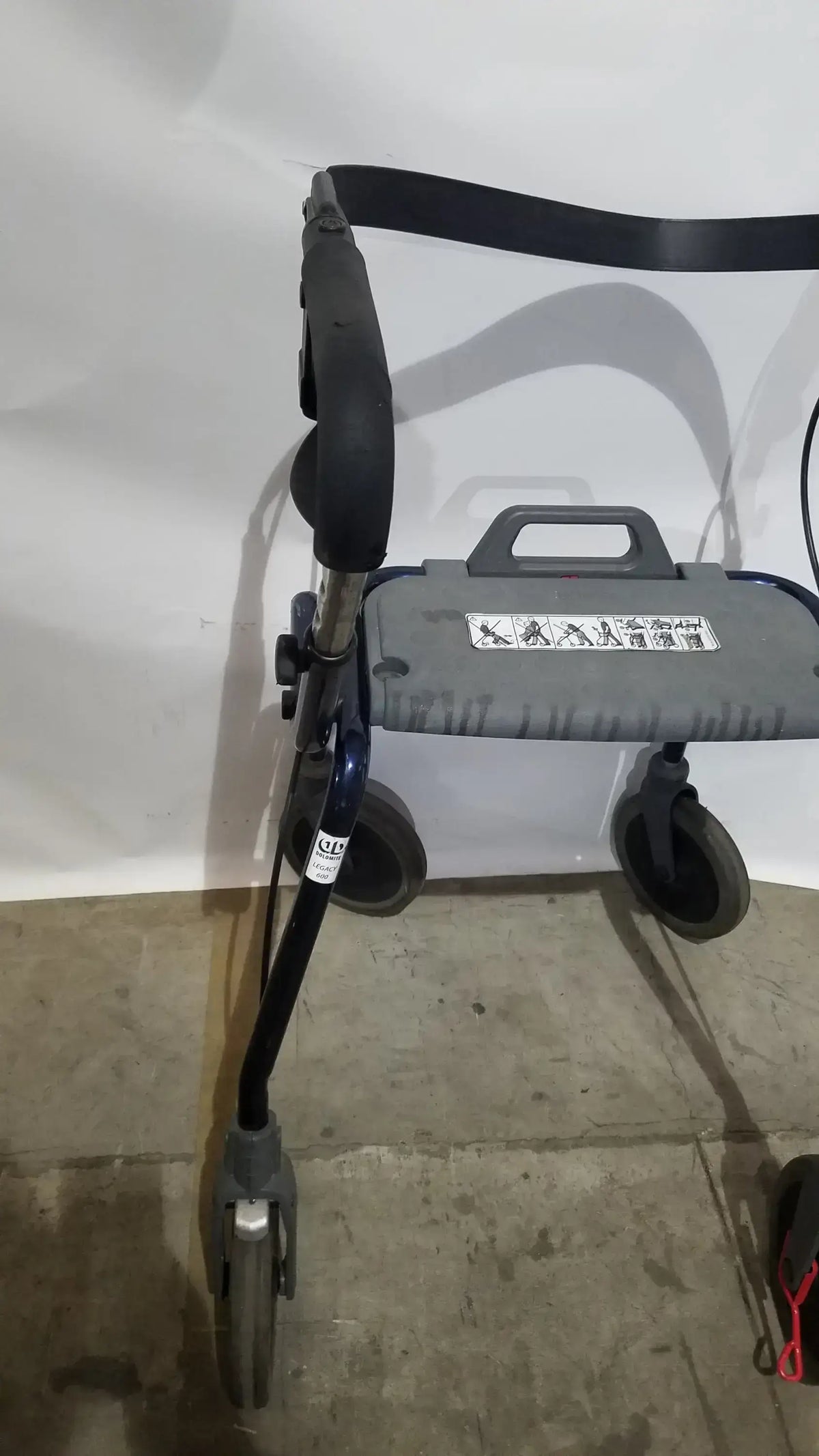Reuse Medical Equipment Dolomite Legacy Rollator Walker Walkers, second-hand product photo 4