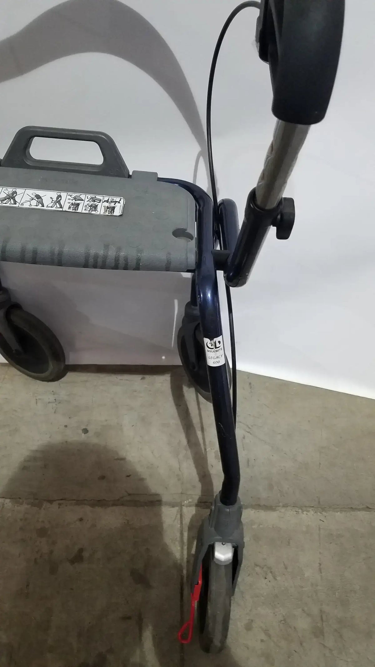 Reuse Medical Equipment Dolomite Legacy Rollator Walker Walkers, second-hand product photo 5