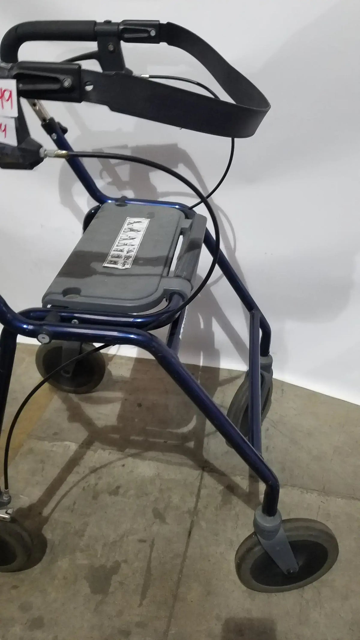 Reuse Medical Equipment Dolomite Legacy Rollator Walker Walkers, second-hand product photo 23