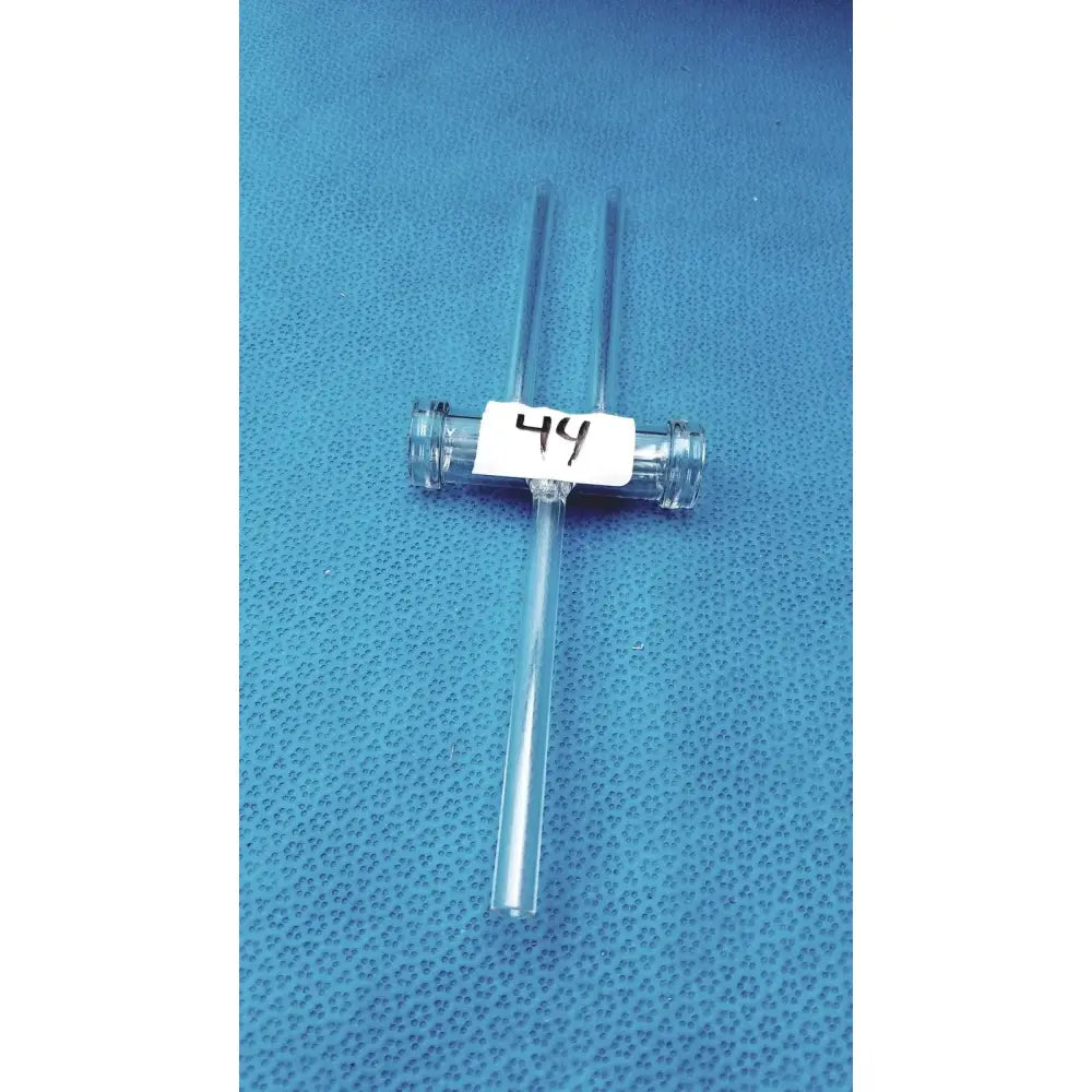 Reuse Medical Double Oblique Bore Glass Stopcock – Borosilicate, Precision-Control Valve Other Medical & Lab Equipment, second-hand product photo 1