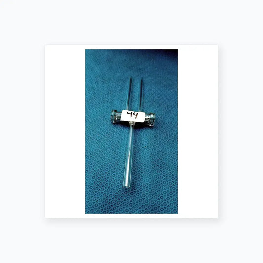 Reuse Medical Double Oblique Bore Glass Stopcock – Borosilicate, Precision-Control Valve Other Medical & Lab Equipment, second-hand product photo 1