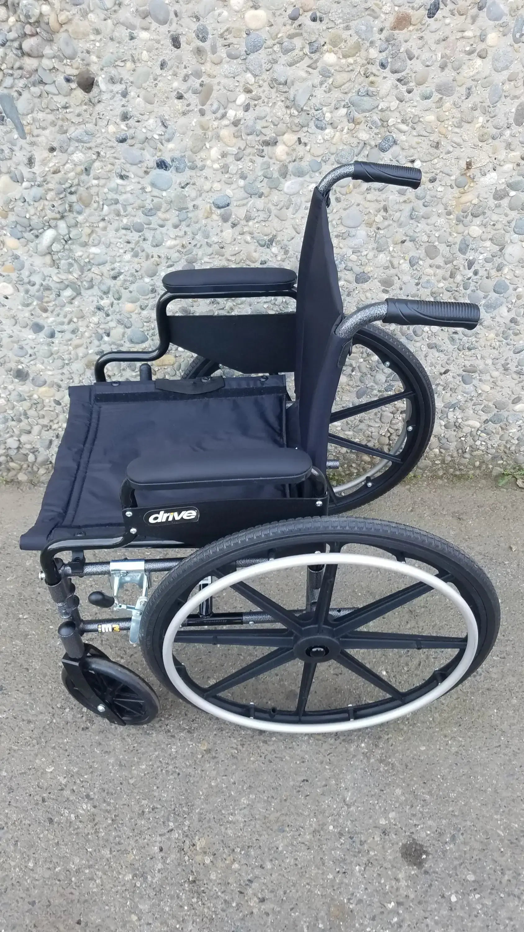 Reuse Medical Equipment Drive M3 Sport Folding Manual Wheelchair – Lightweight Design Wheelchairs, second-hand product photo 6