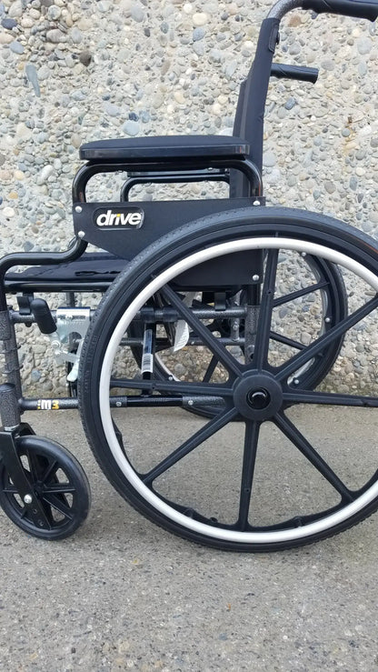 Reuse Medical Equipment Drive M3 Sport Folding Manual Wheelchair – Lightweight Design Wheelchairs, second-hand product photo 3