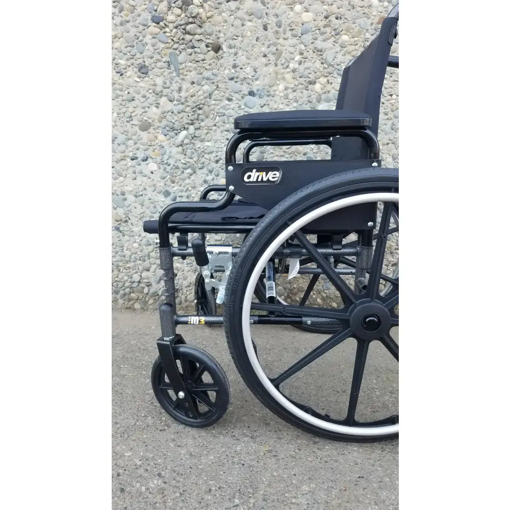 Reuse Medical Equipment Drive M3 Sport Folding Manual Wheelchair – Lightweight Design Wheelchairs, second-hand product photo 4