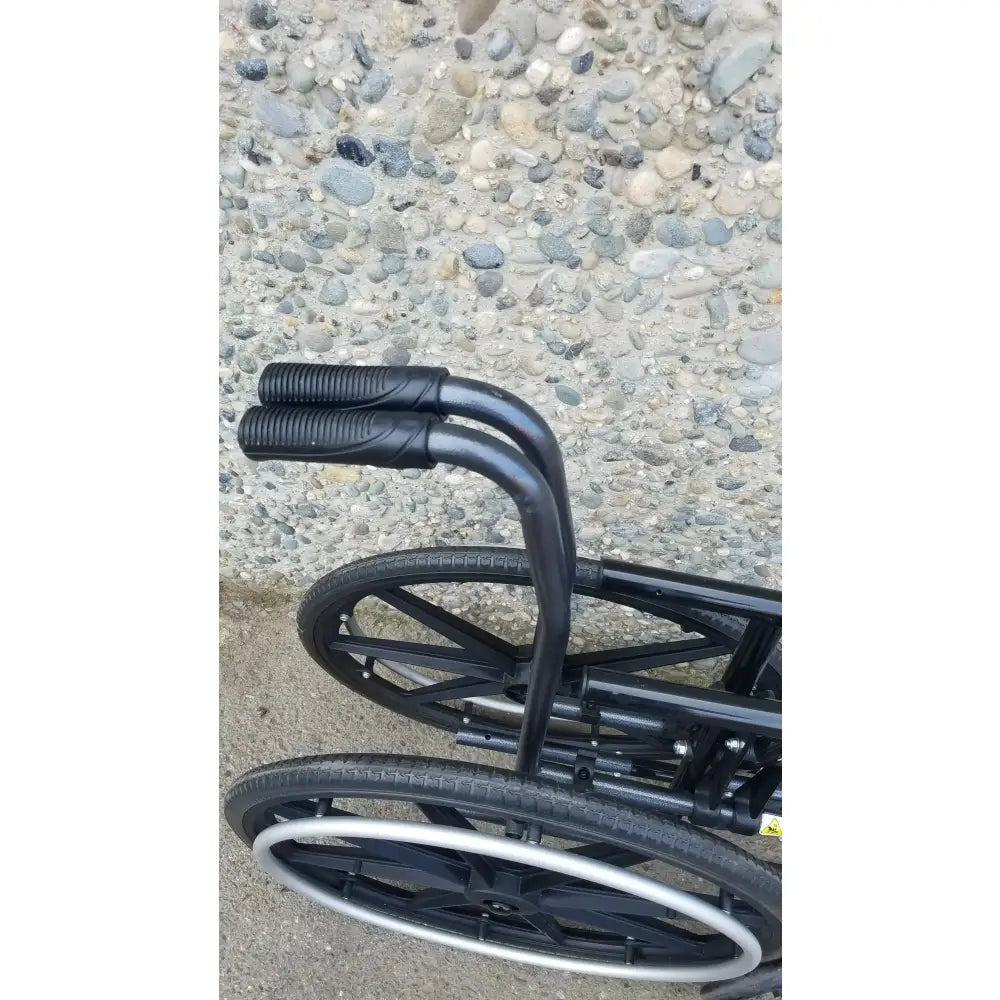 Reuse Medical Equipment Drive M3 Sport Folding Wheelchair – Lightweight & without seat Wheelchairs, second-hand product photo 4