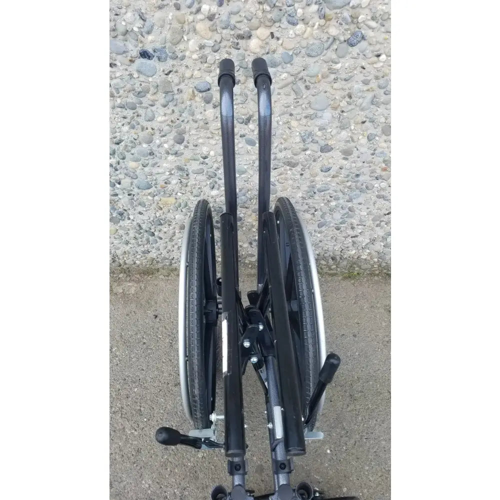 Reuse Medical Equipment Drive M3 Sport Folding Wheelchair – Lightweight & without seat Wheelchairs, second-hand product photo 7