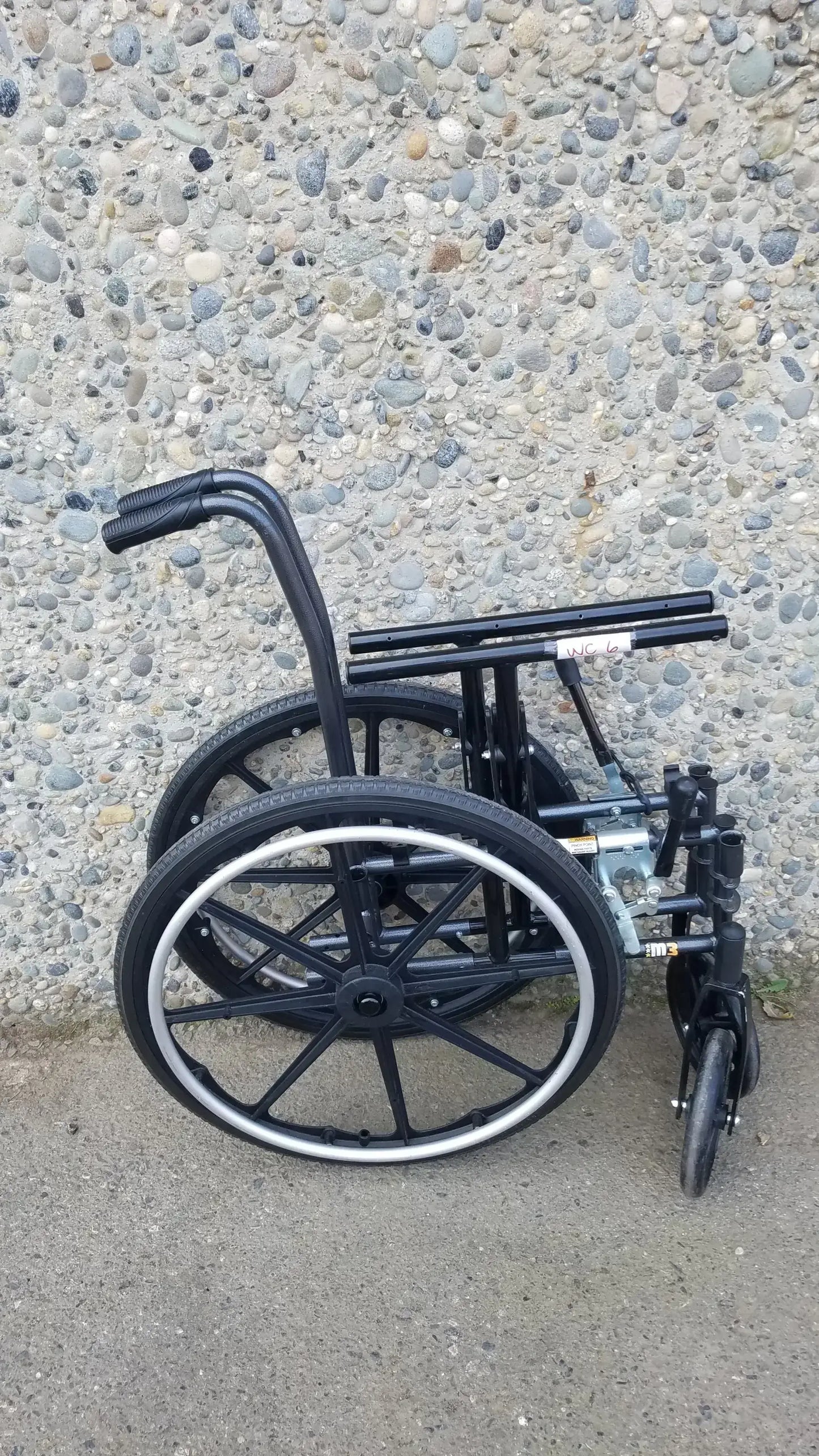 Reuse Medical Equipment Drive M3 Sport Folding Wheelchair – Lightweight & without seat Wheelchairs, second-hand product photo 11