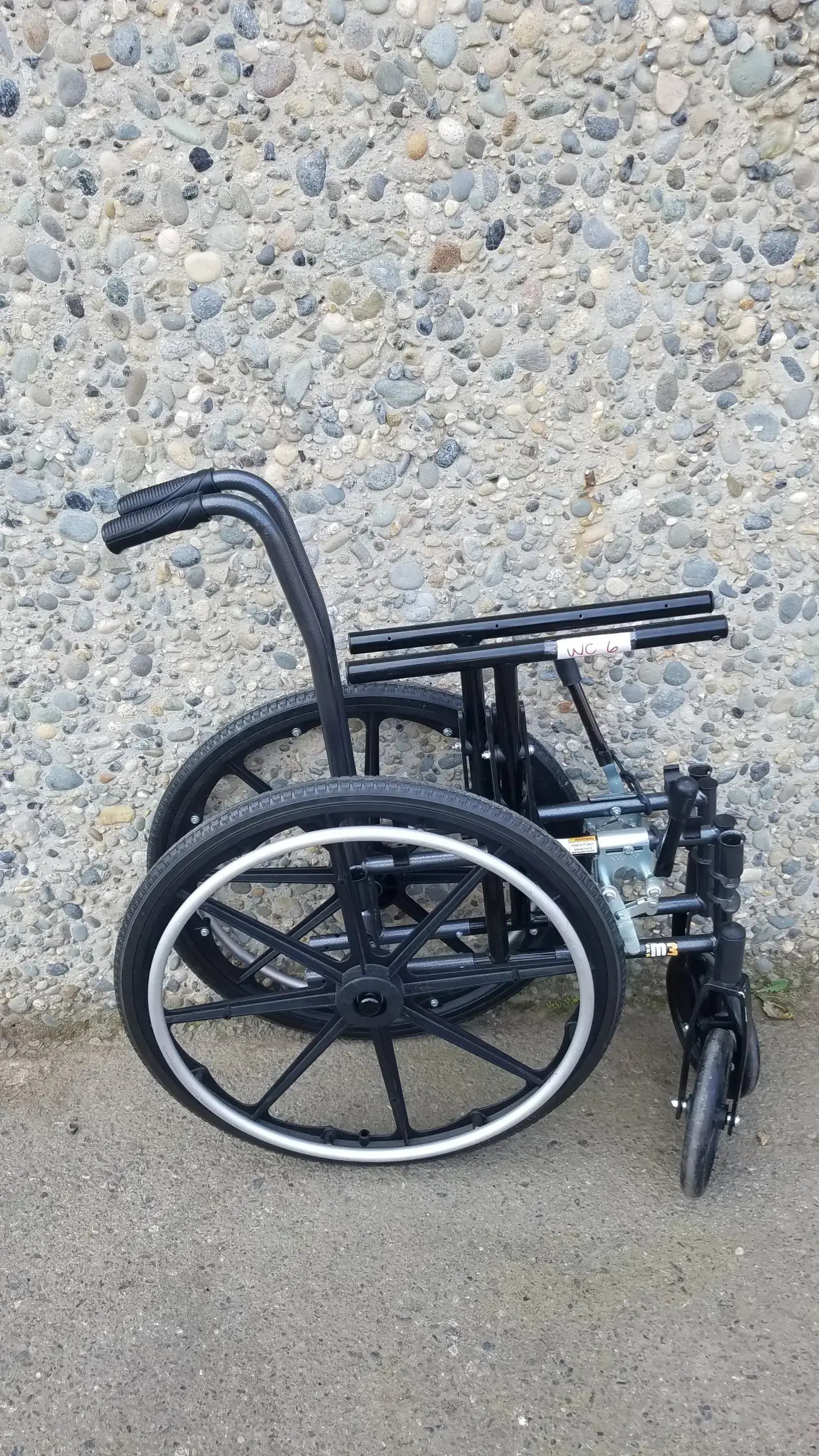 Reuse Medical Equipment Drive M3 Sport Folding Wheelchair – Lightweight & without seat Wheelchairs, second-hand product photo 11