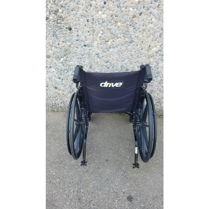 Reuse Medical Equipment Drive Medical ELR Cruiser X4 Transport Folding Wheelchair Lightweight Wheelchair, second-hand product photo 2