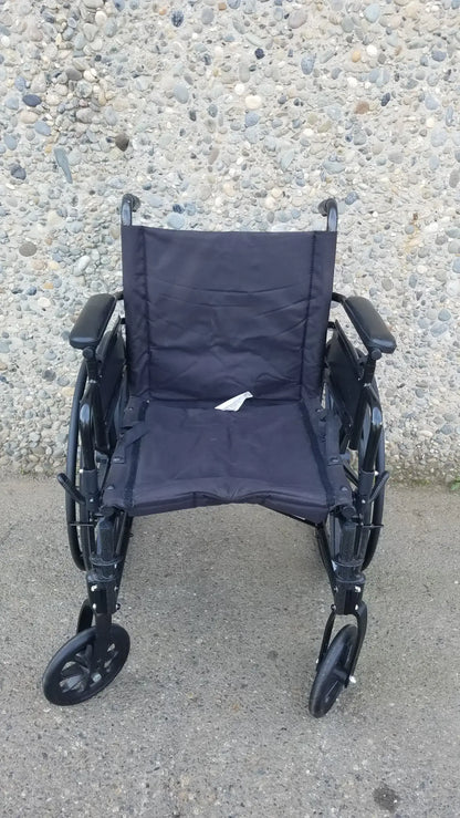 Reuse Medical Equipment Drive Medical ELR Cruiser X4 Transport Folding Wheelchair Lightweight Wheelchair, second-hand product photo 16