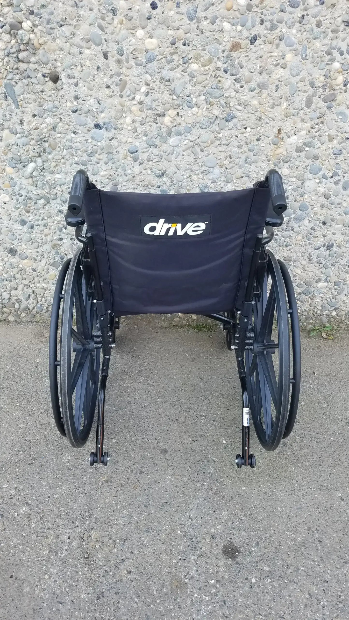 Reuse Medical Equipment Drive Medical ELR Cruiser X4 Transport Folding Wheelchair Lightweight Wheelchair, second-hand product photo 6