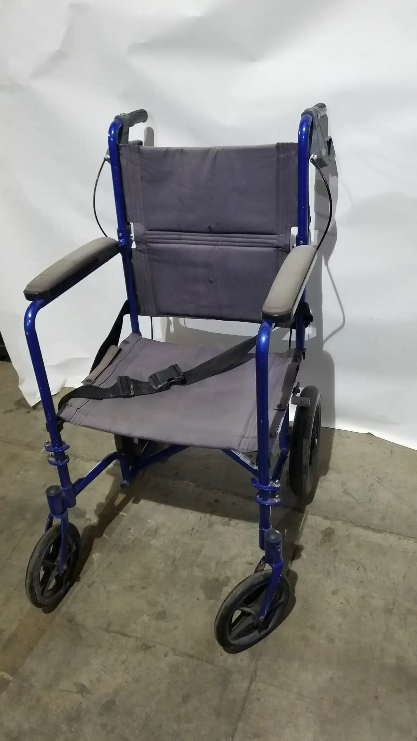 Reuse Medical Equipment Drive Medical Expedition Folding Manual Wheelchair - Lightweight Black Comfort Seat Wheelchairs, second-hand product photo 11