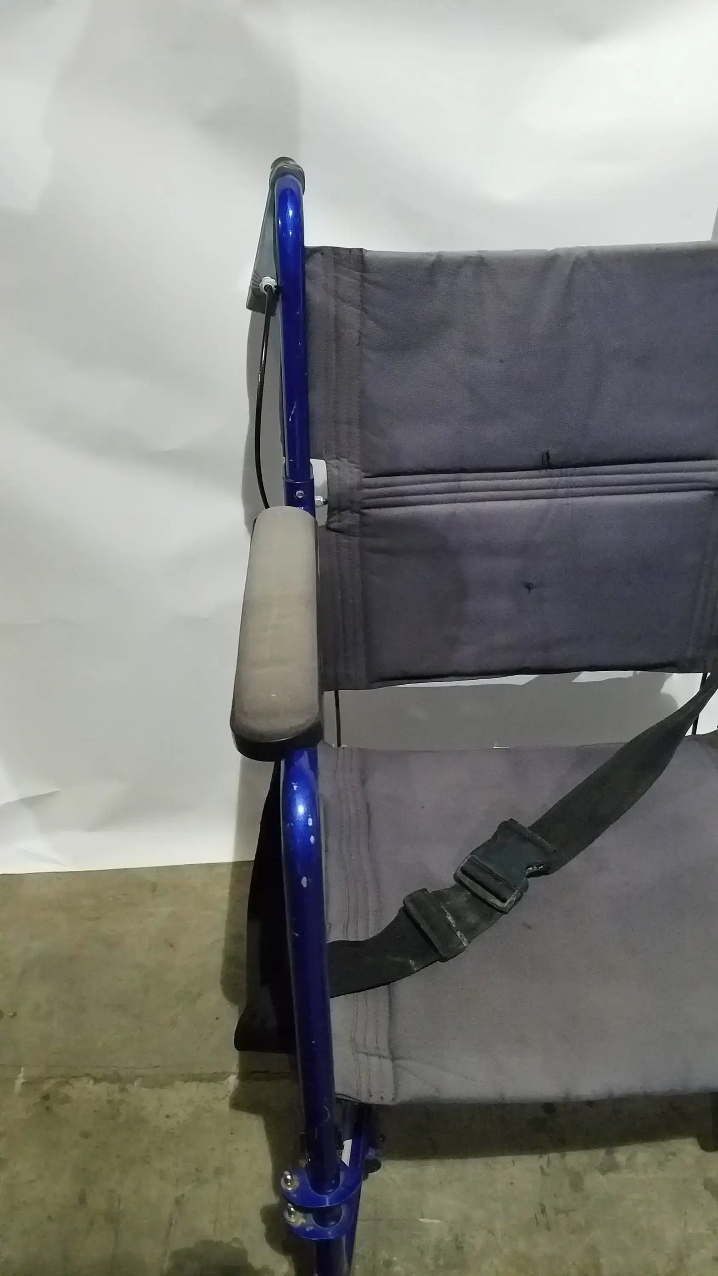 Reuse Medical Equipment Drive Medical Expedition Folding Manual Wheelchair - Lightweight Black Comfort Seat Wheelchairs, second-hand product photo 14
