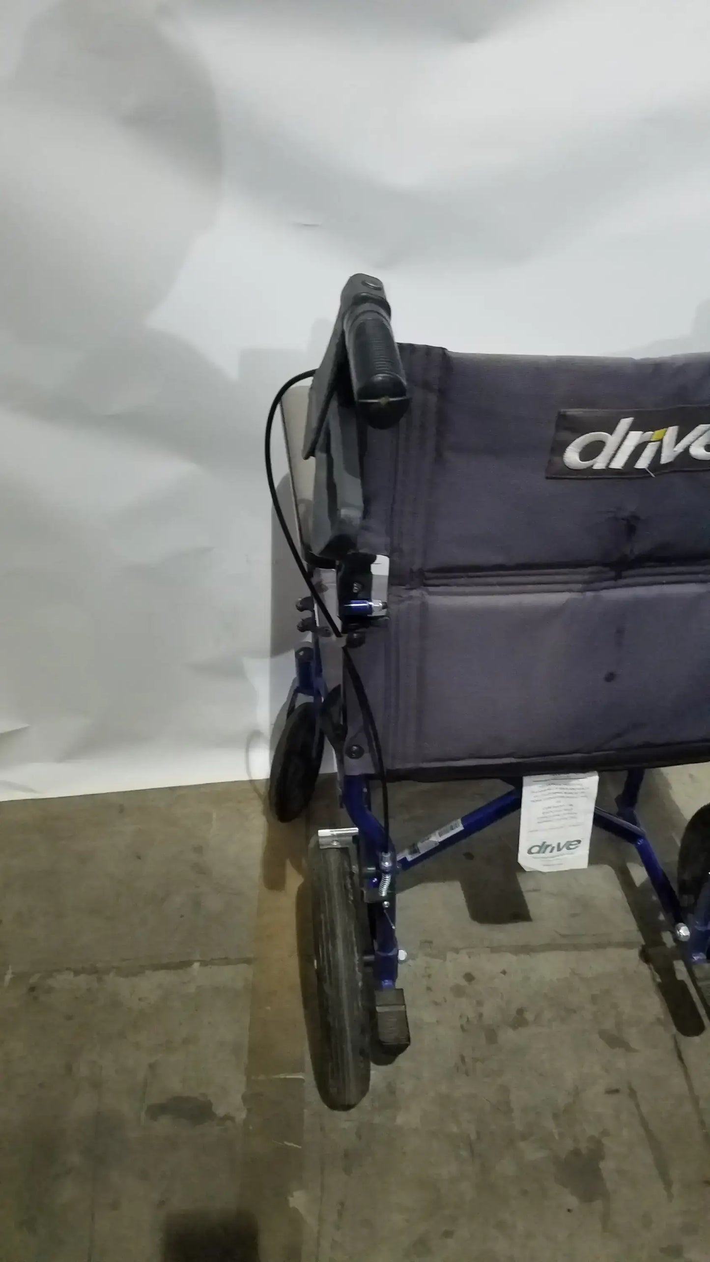 Reuse Medical Equipment Drive Medical Expedition Folding Manual Wheelchair - Lightweight Black Comfort Seat Wheelchairs, second-hand product photo 5