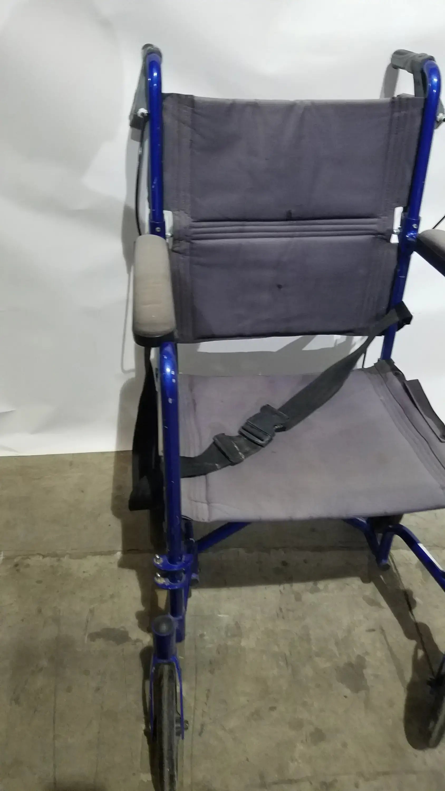 Reuse Medical Equipment Drive Medical Expedition Folding Manual Wheelchair - Lightweight Black Comfort Seat Wheelchairs, second-hand product photo 13