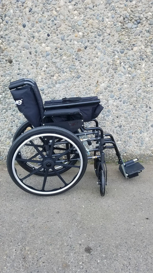 Reuse Medical Equipment Drive Medical Folding Manual Wheelchair Wheelchair, second-hand product photo 1