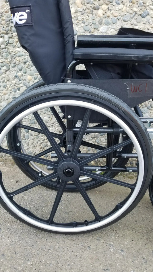 Reuse Medical Equipment Drive Medical Folding Manual Wheelchair Wheelchair, second-hand product photo 2