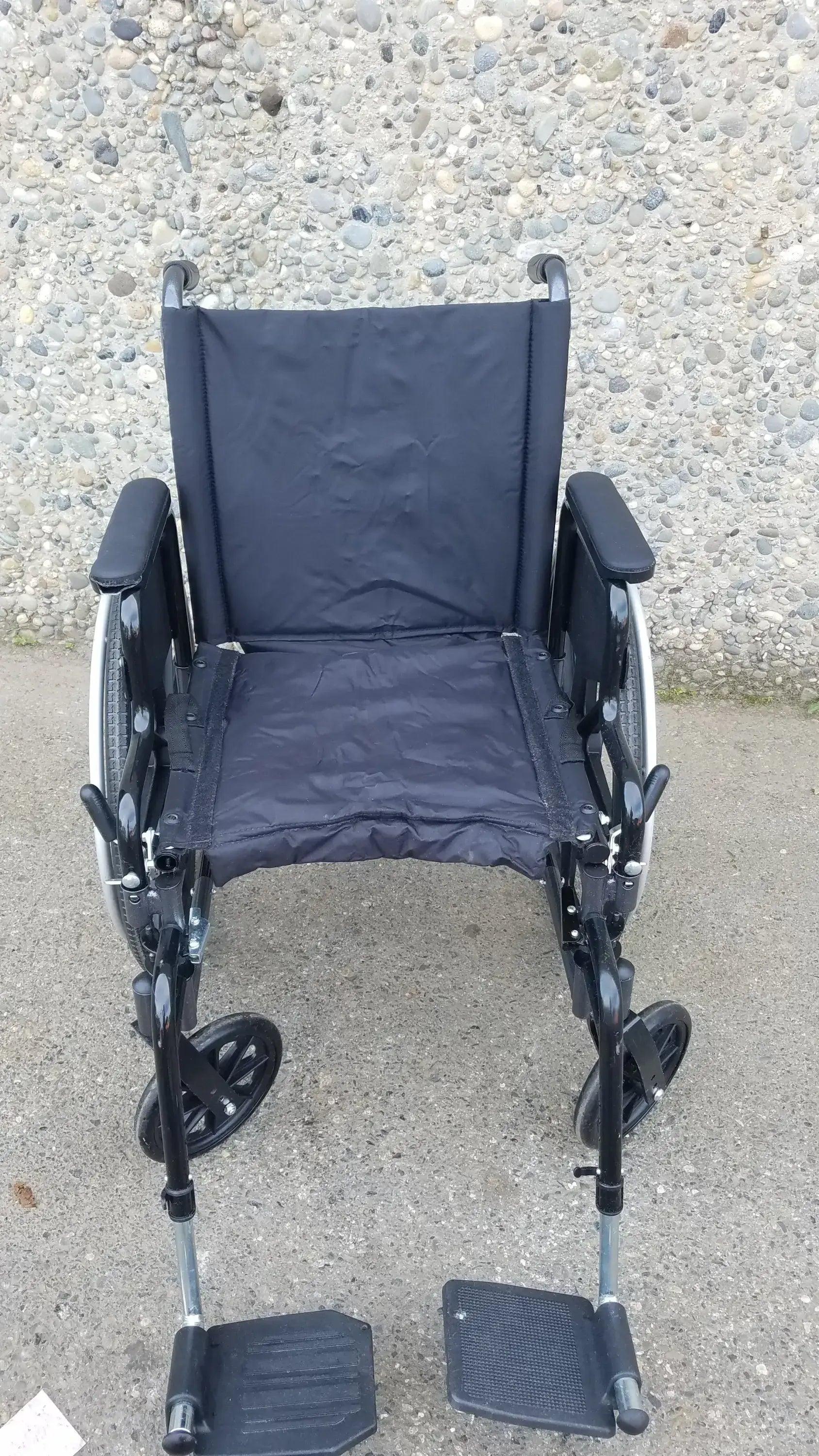 Reuse Medical Equipment Drive Medical Folding Manual Wheelchair Wheelchair, second-hand product photo 3