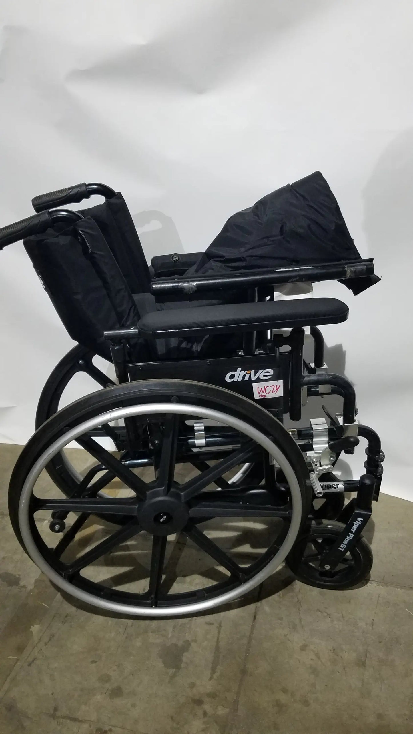 Reuse Medical Equipment Drive Medical Folding Manual Wheelchair - Black Comfort Seat Wheelchairs, second-hand product photo 22