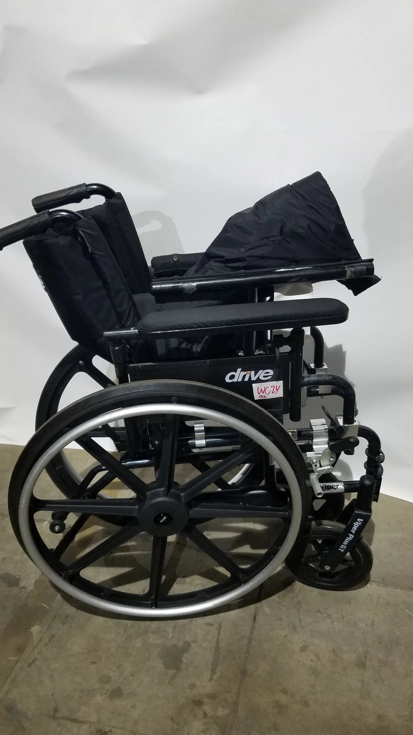 Reuse Medical Equipment Drive Medical Folding Manual Wheelchair - Black Comfort Seat Wheelchairs, second-hand product photo 22