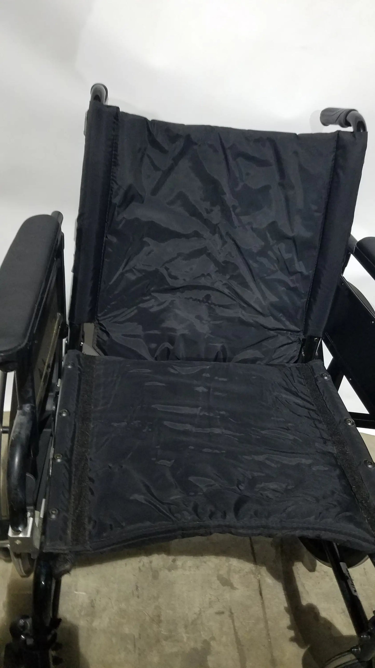 Reuse Medical Equipment Drive Medical Folding Manual Wheelchair - Black Comfort Seat Wheelchairs, second-hand product photo 13
