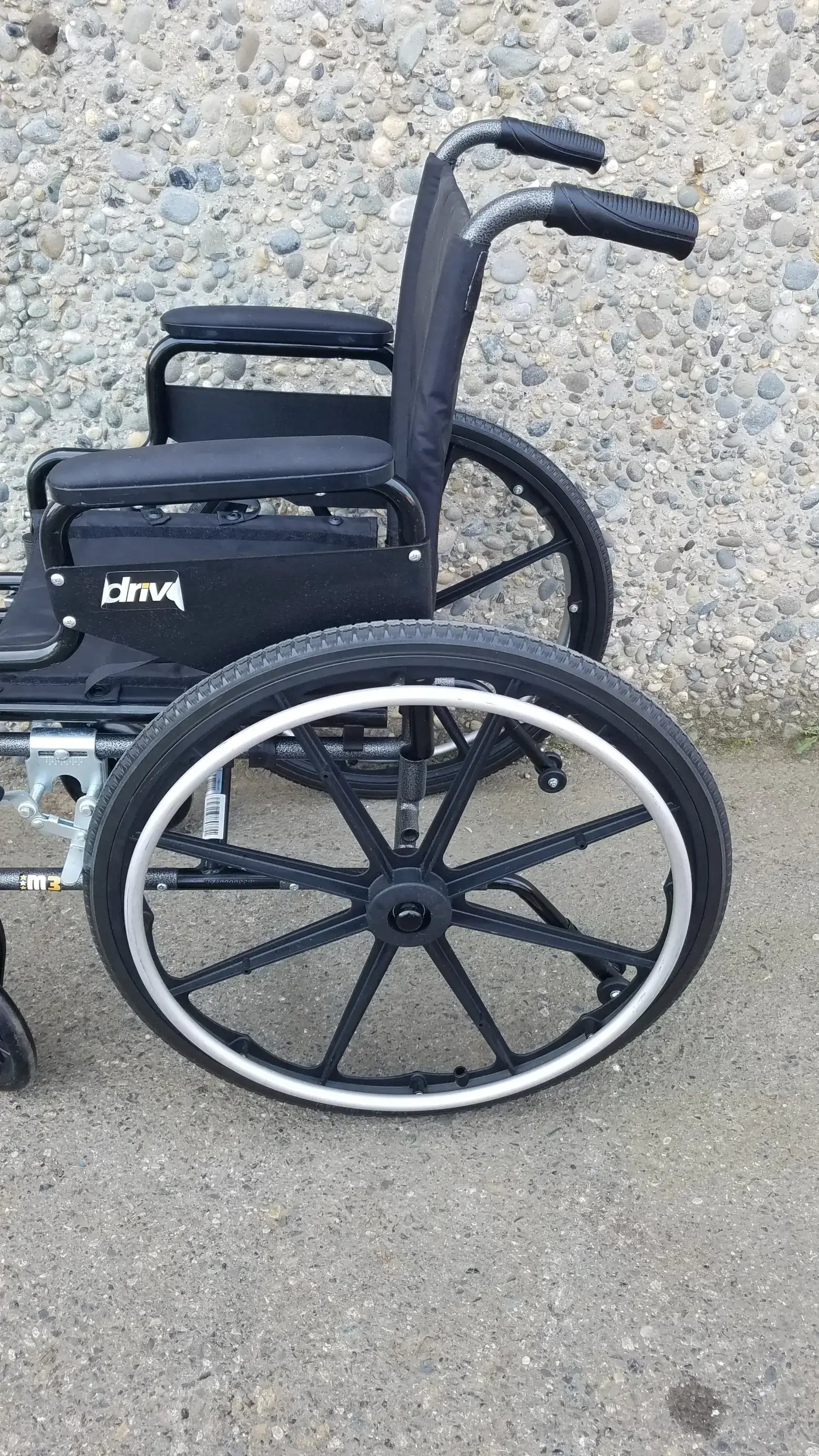 Reuse Medical Equipment Drive Medical M3 Sport Foldable Wheelchair – Manual, Lightweight Design Wheelchairs, second-hand product photo 11