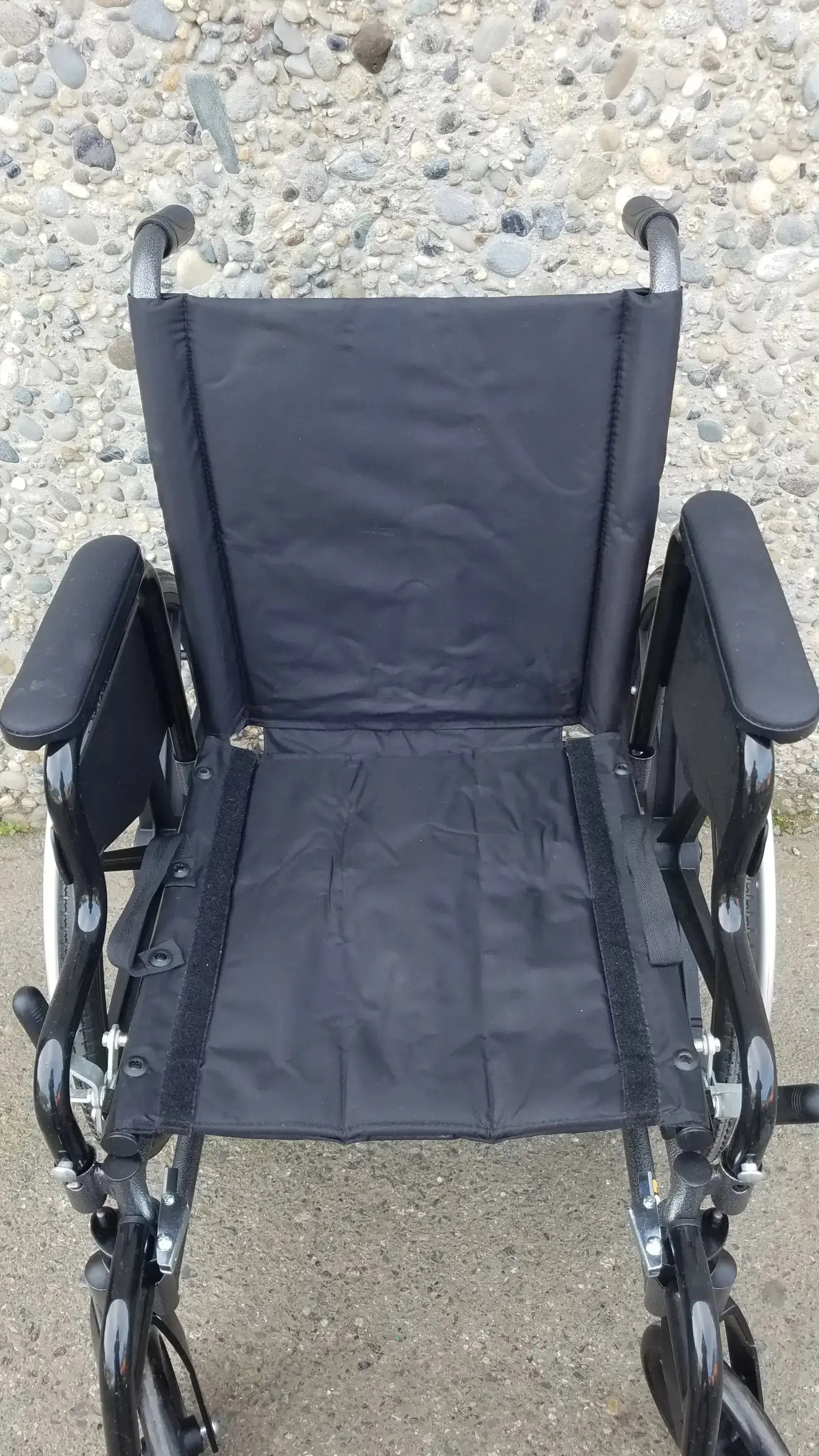 Reuse Medical Equipment Drive Medical M3 Sport Foldable Wheelchair – Manual, Lightweight Design Wheelchairs, second-hand product photo 8