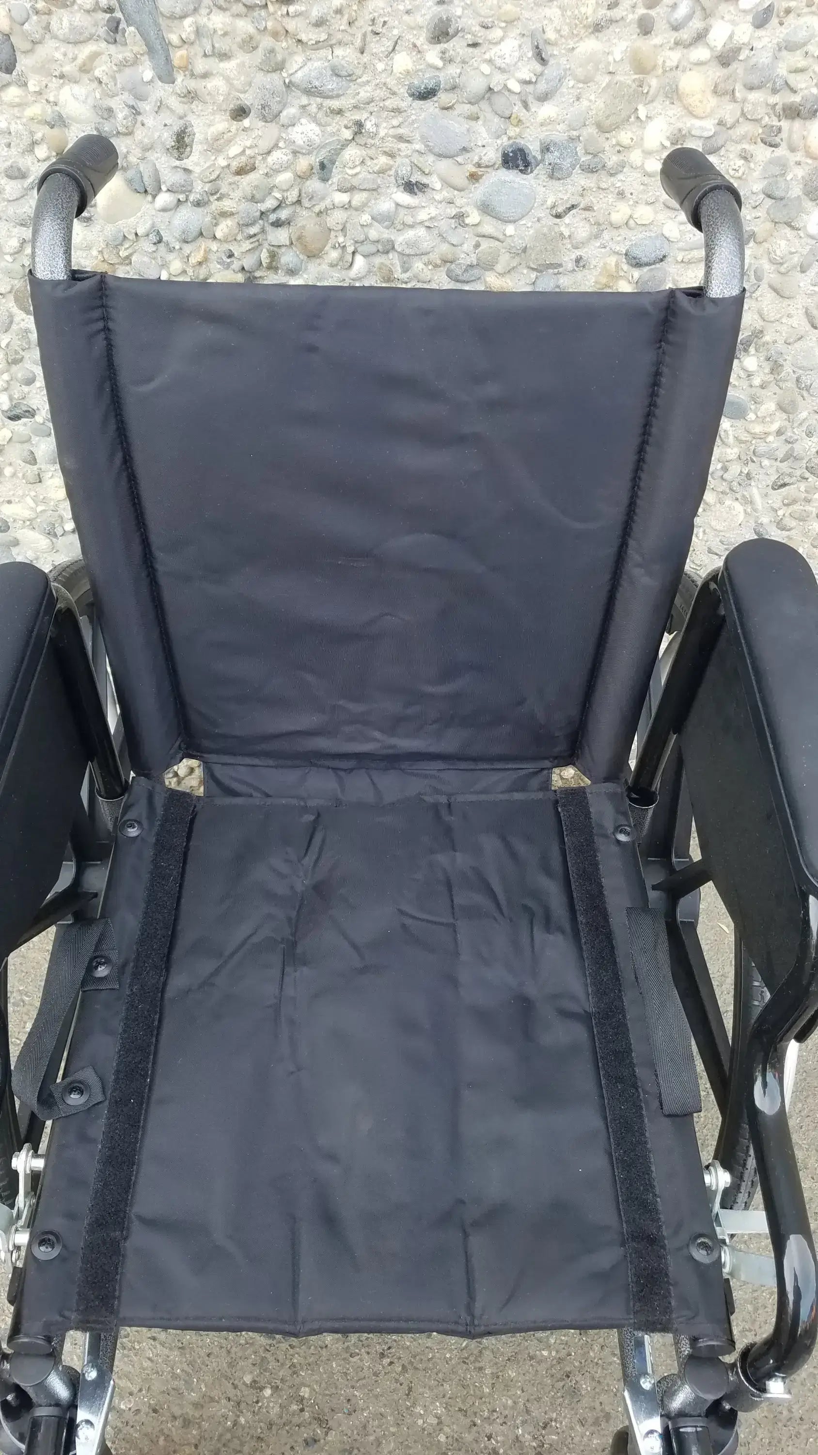 Reuse Medical Equipment Drive Medical M3 Sport Foldable Wheelchair – Manual, Lightweight Design Wheelchairs, second-hand product photo 4