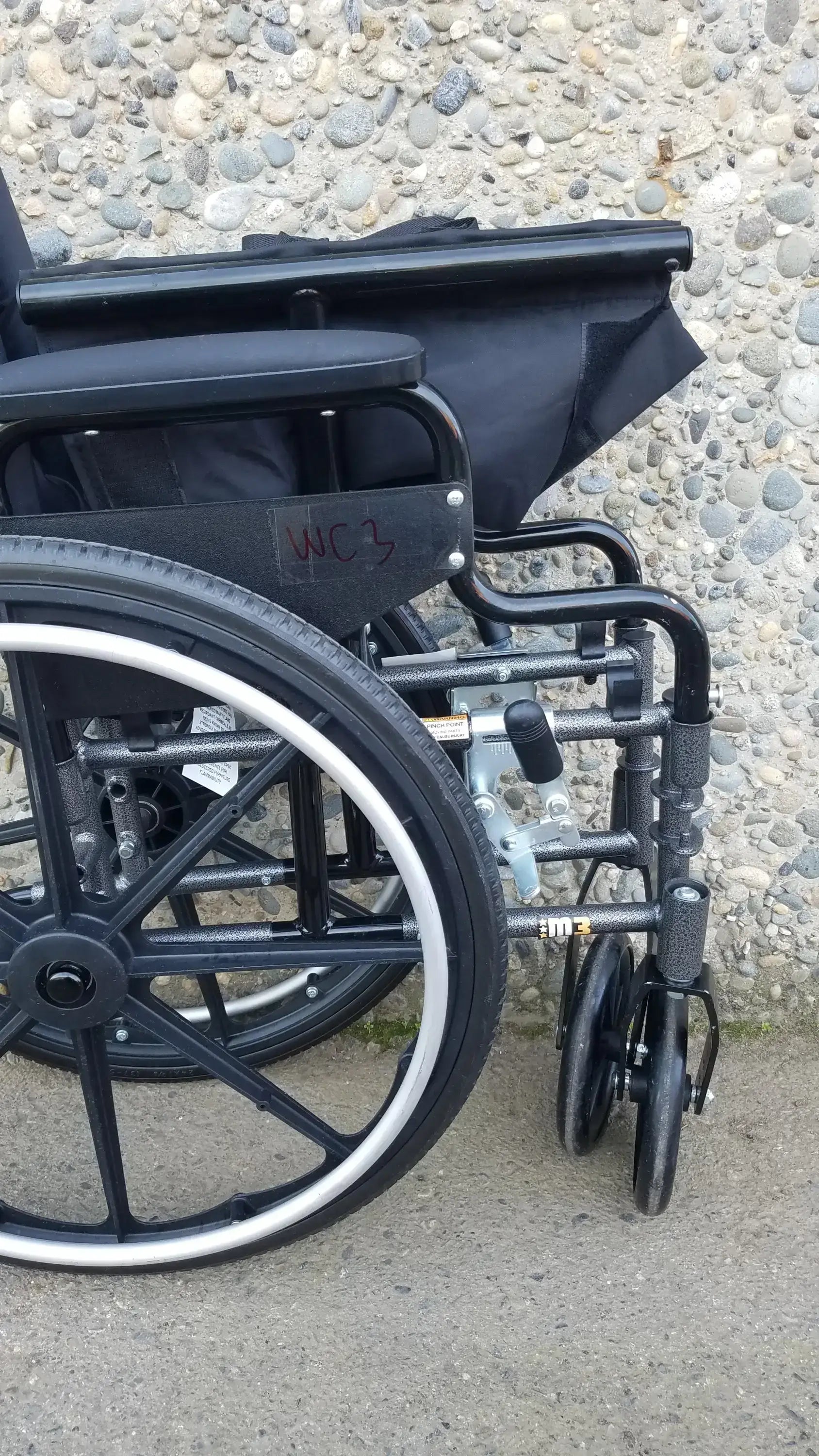 Reuse Medical Equipment Drive Medical M3 Sport Manual Folding Wheelchair Wheelchairs, second-hand product photo 3