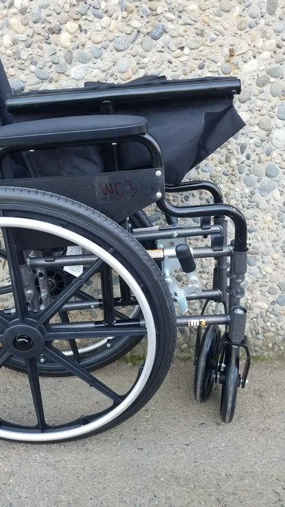 Reuse Medical Equipment Drive Medical M3 Sport Manual Folding Wheelchair Wheelchairs, second-hand product photo 3