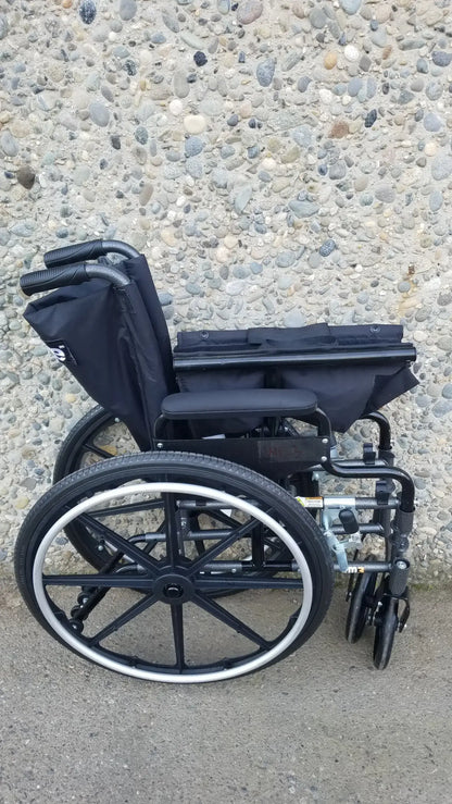 Reuse Medical Equipment Drive Medical M3 Sport Manual Folding Wheelchair Wheelchairs, second-hand product photo 1