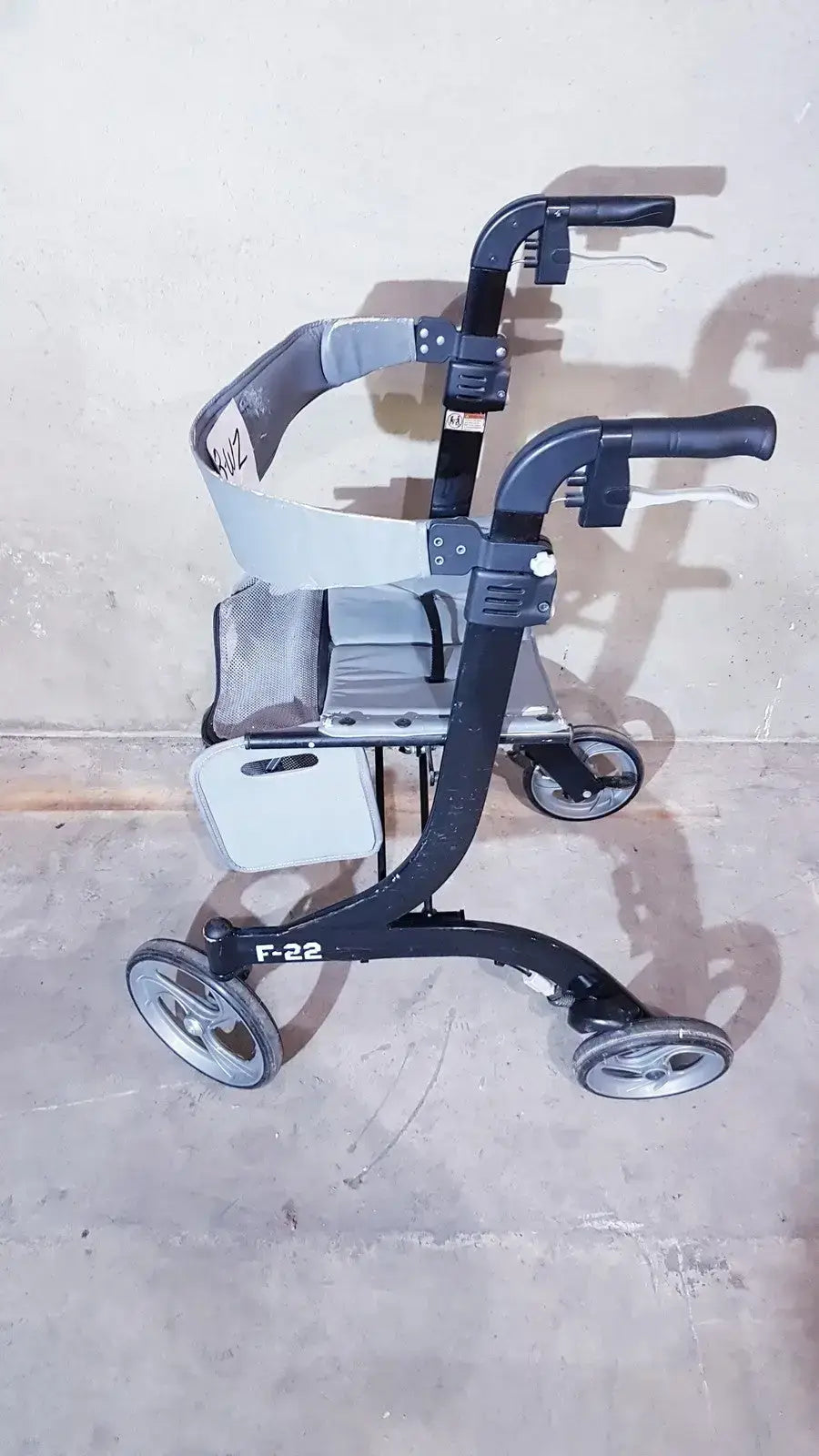 Drive Medical Nitro Aluminum Rollator Walker 10" Casters, Black & White Rollator Walker, second-hand product photo 12