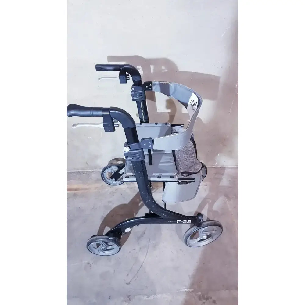 Drive Medical Nitro Aluminum Rollator Walker 10" Casters, Black & White Rollator Walker, second-hand product photo 6