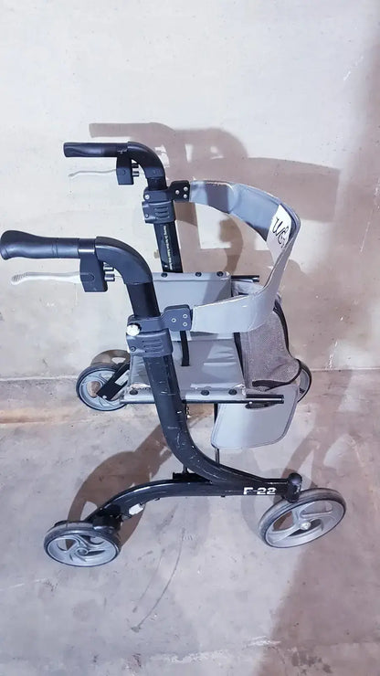Drive Medical Nitro Aluminum Rollator Walker 10" Casters, Black & White Rollator Walker, second-hand product photo 6