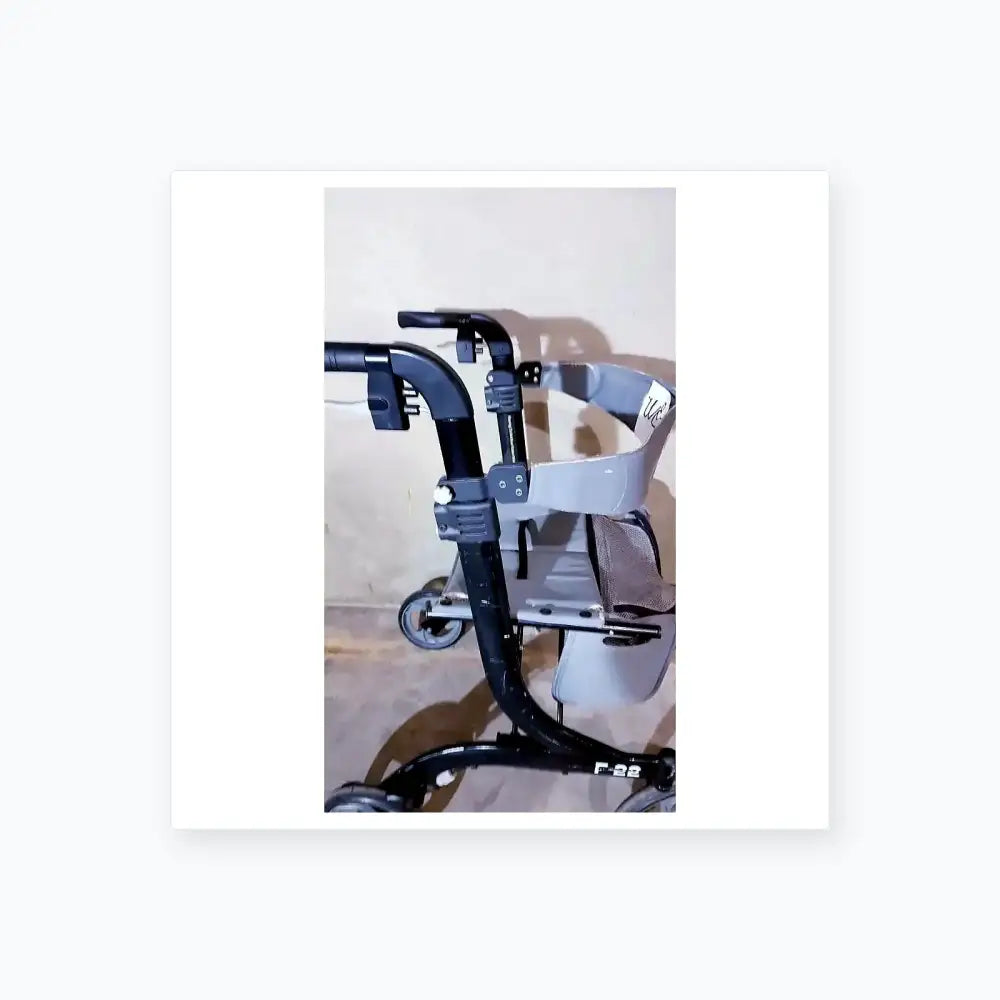 Drive Medical Nitro Aluminum Rollator Walker 10" Casters, Black & White Rollator Walker, second-hand product photo 8