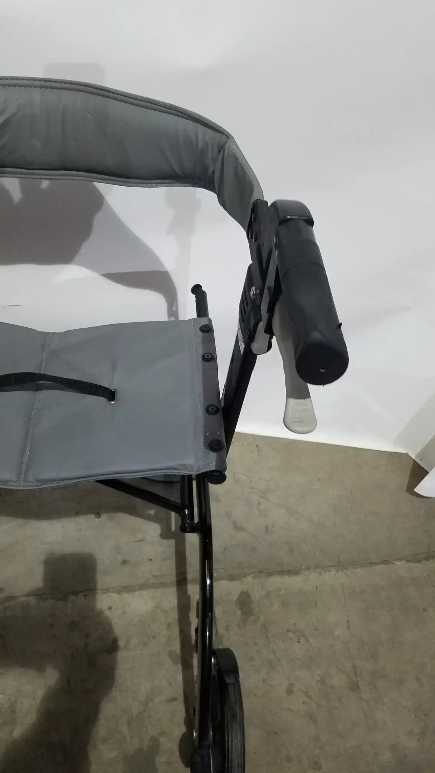 Reuse Medical Equipment Drive Medical Nitro Euro Rollator Tall Folding Walker 10266BK-T GRAY Adult Seat Walkers, second-hand product photo 8