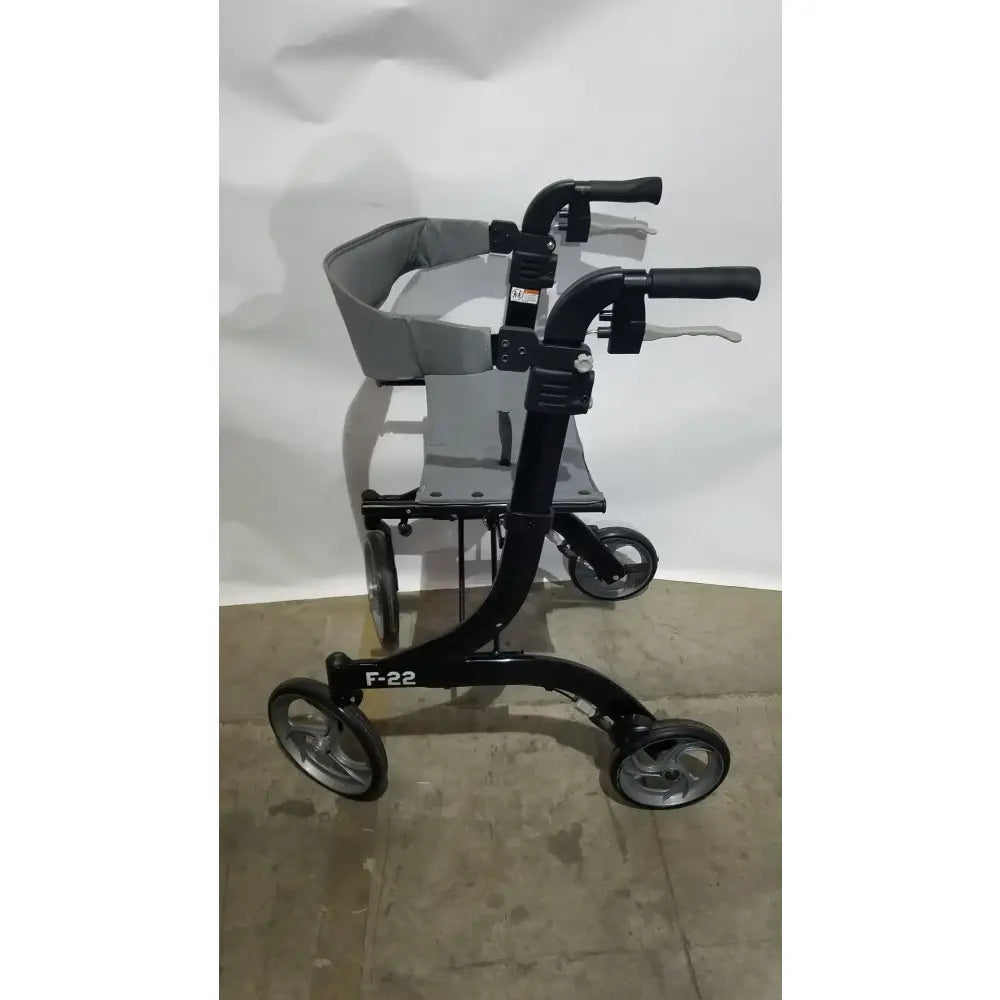 Reuse Medical Equipment Drive Medical Nitro Euro Rollator Tall Folding Walker 10266BK-T GRAY Adult Seat Walkers, second-hand product photo 6